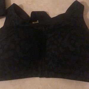 Enlite lululemon front zip black camo 38DD bra